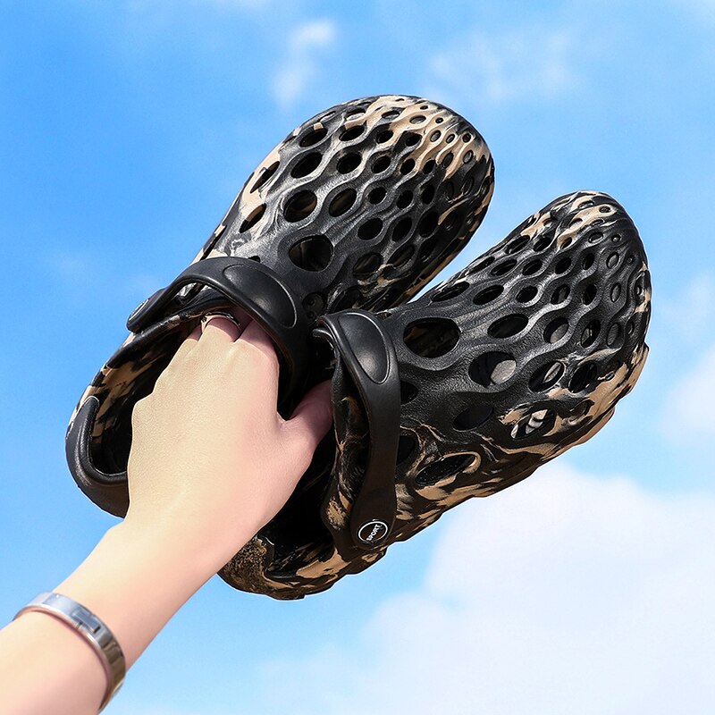 Men Hollow Out Garden Sandals Summer Breathable Clogs Foam Runners Water Footwear Outdoor Beach Camouflage
